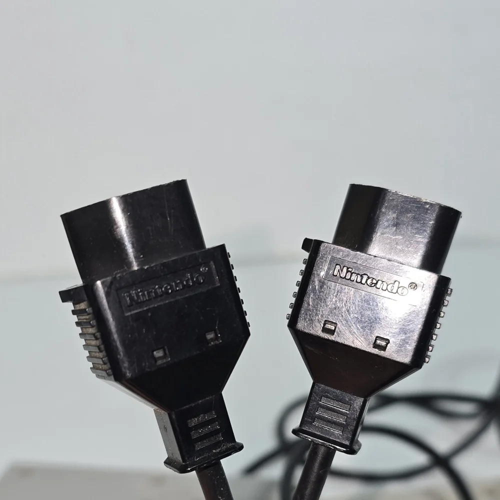 2 Vintage Authentic Nintendo NES NES-004 Wired Controllers OEM